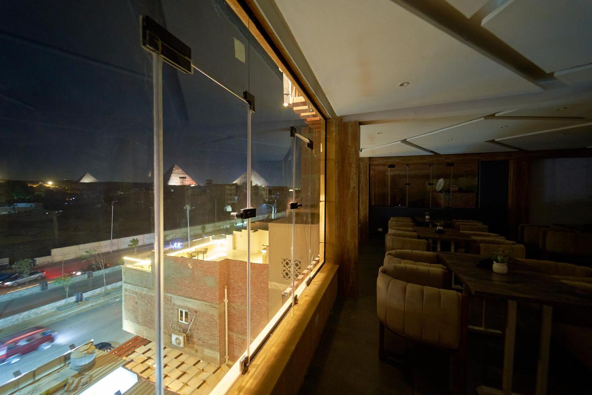 Crown Pyramids View Hotel Giza Exterior photo